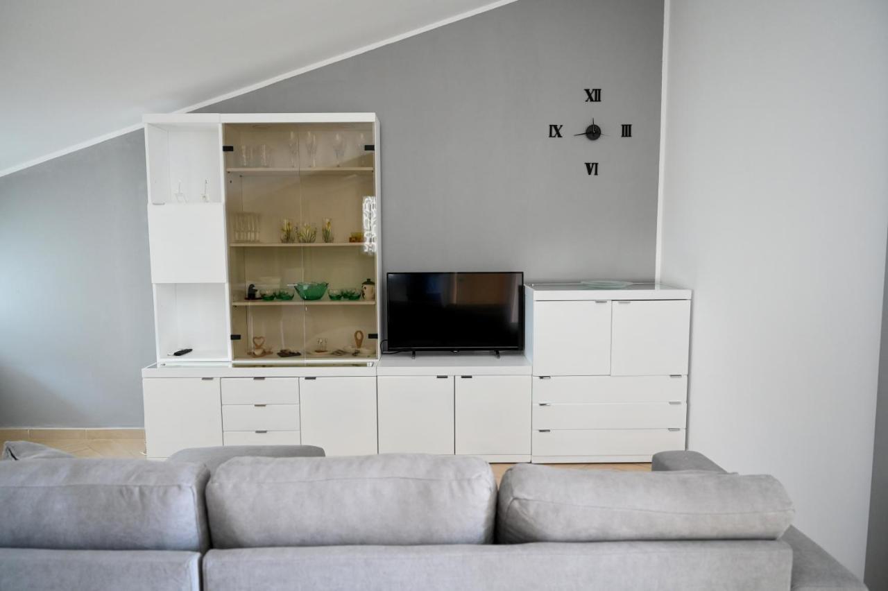 Apartmán Charlotte Marconia Exteriér fotografie